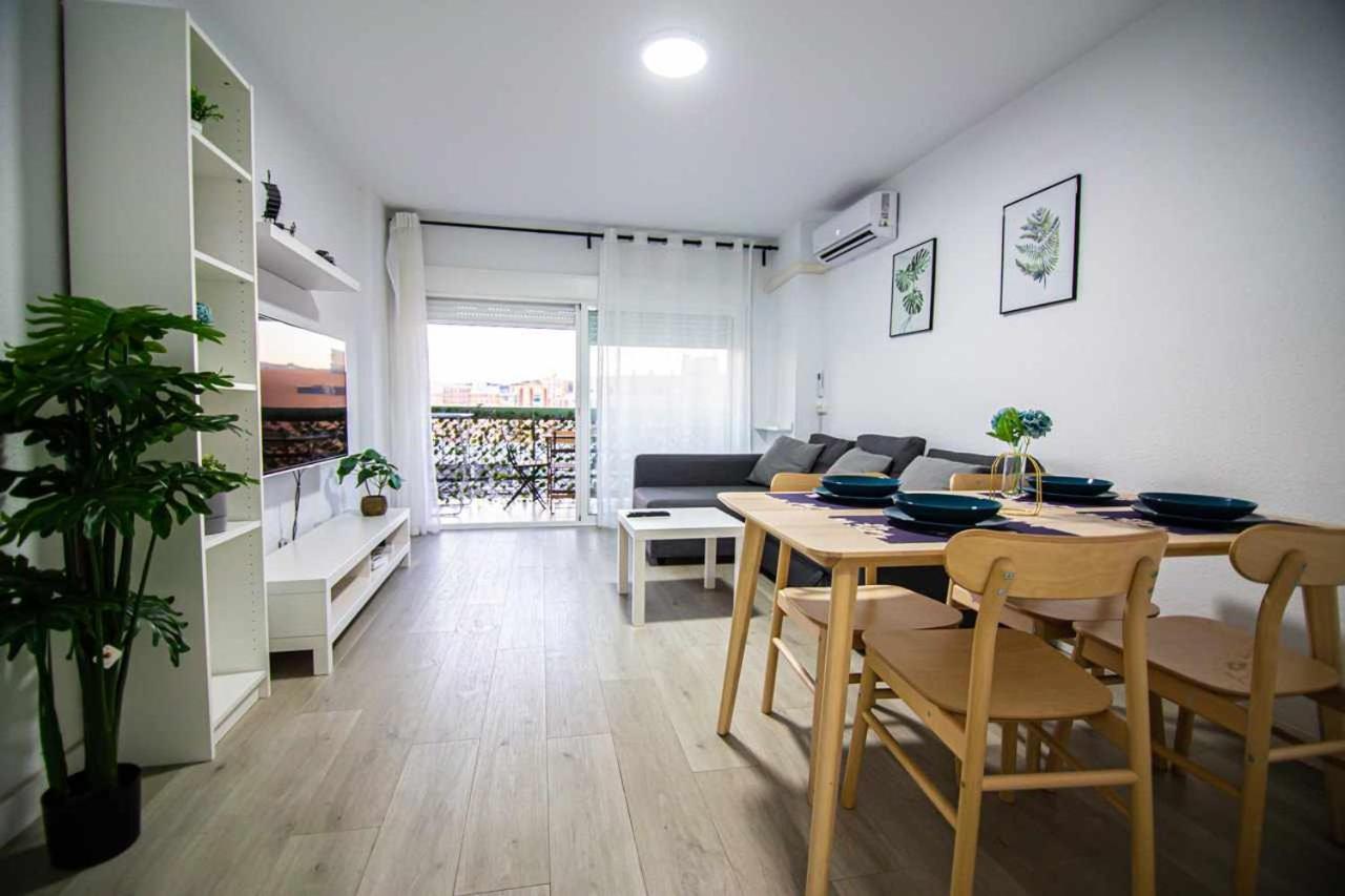 Apartamento Heroes De Sostoa Málaga Exteriör bild