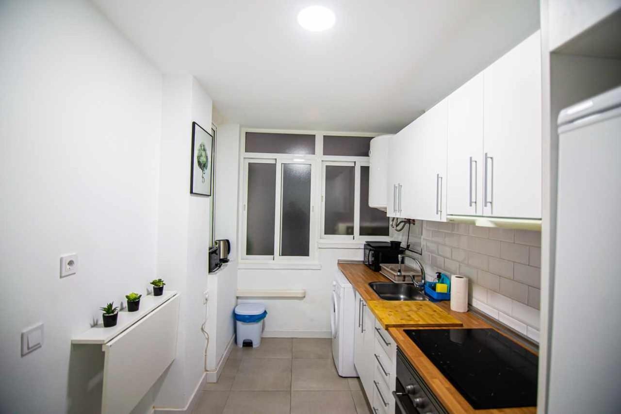 Apartamento Heroes De Sostoa Málaga Exteriör bild