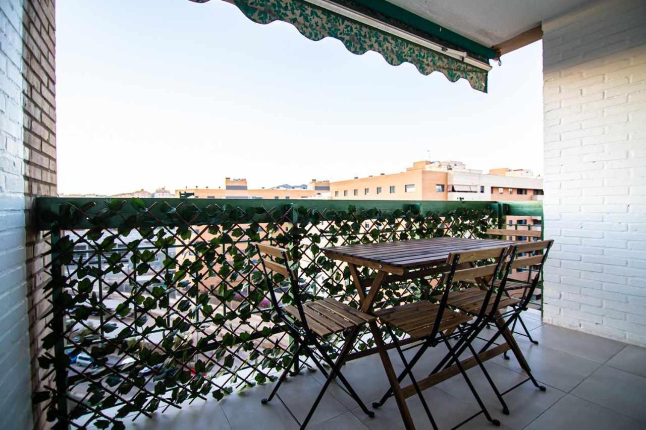 Apartamento Heroes De Sostoa Málaga Exteriör bild