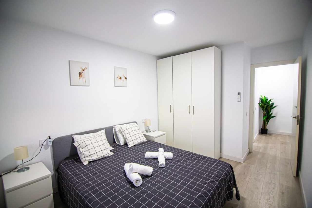 Apartamento Heroes De Sostoa Málaga Exteriör bild